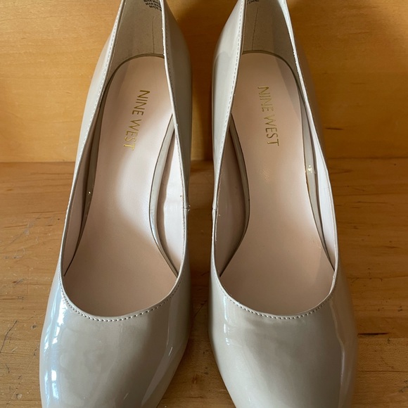Nine West Beige Pumps - Picture 5 of 5